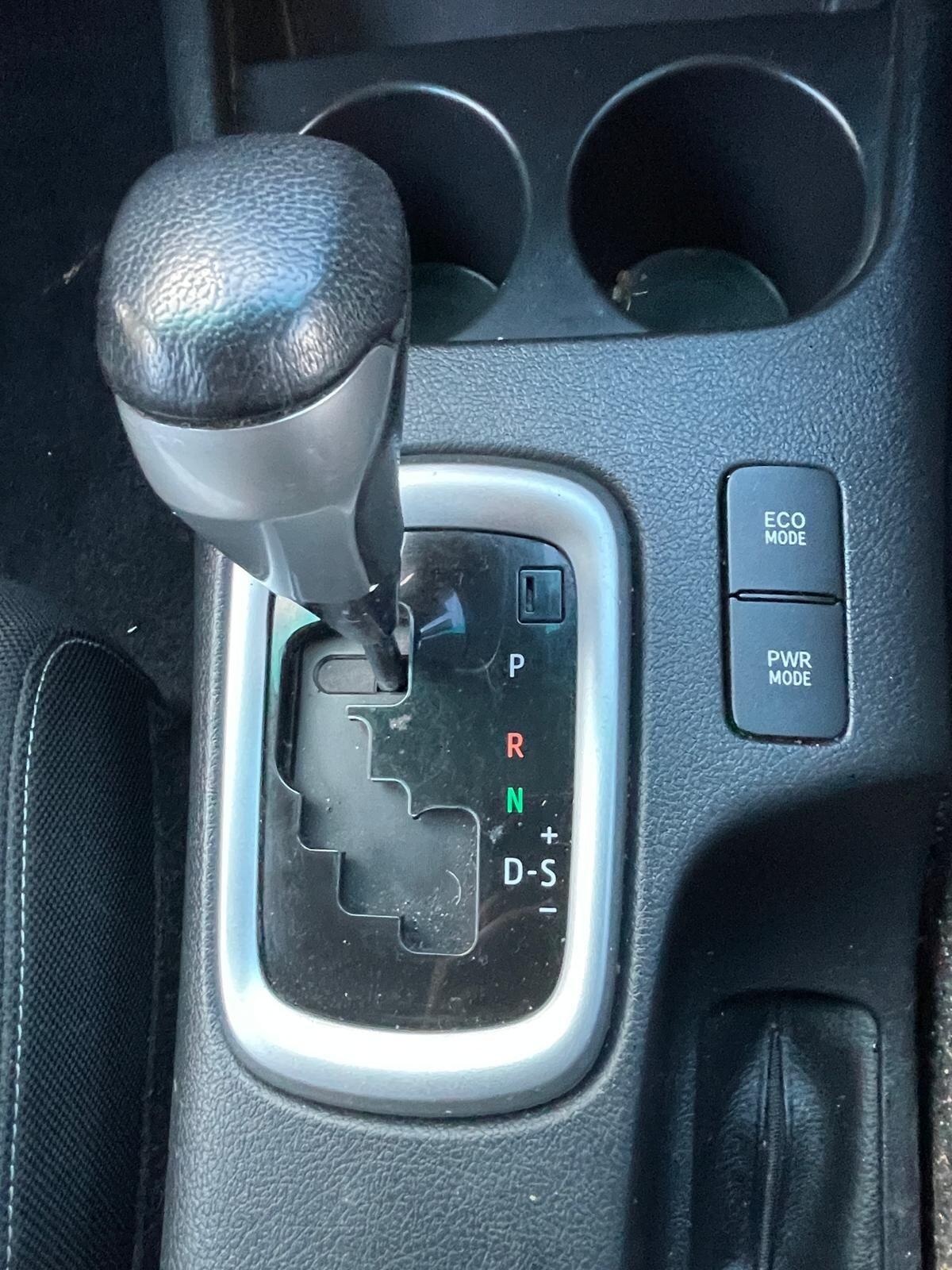Toyota Hilux - image 14